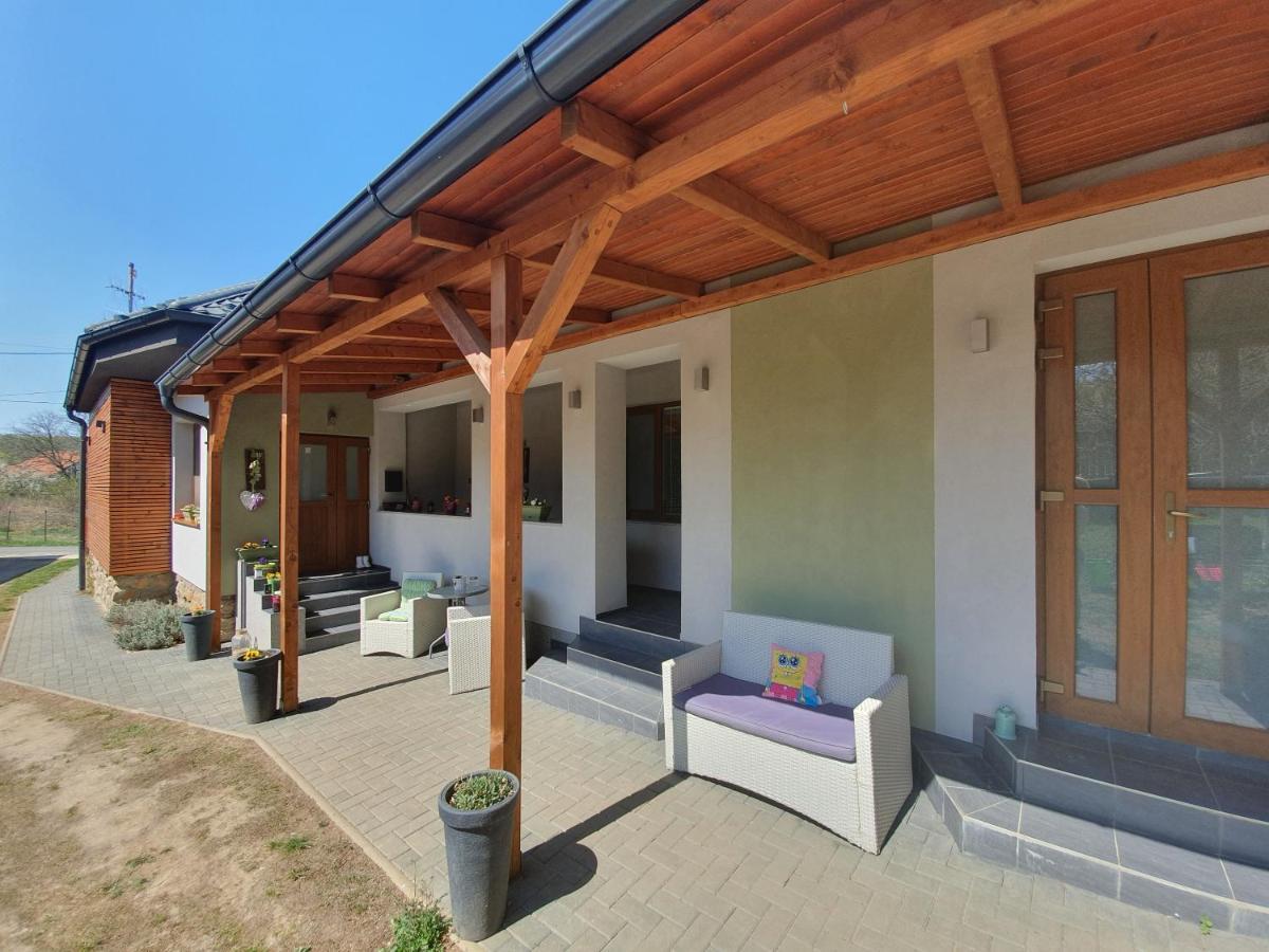 Apartments Sarika Dlhá Ves Екстериор снимка